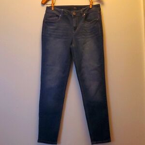 1822 Denim Adrianna jean